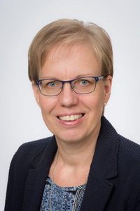 Sonja Knapp